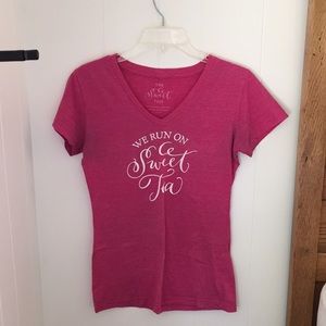 Southern Weddings “We run on sweet tea” tee
